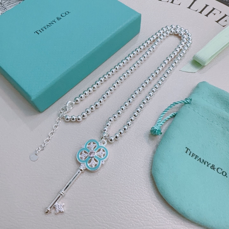 T*f*ny necklaces